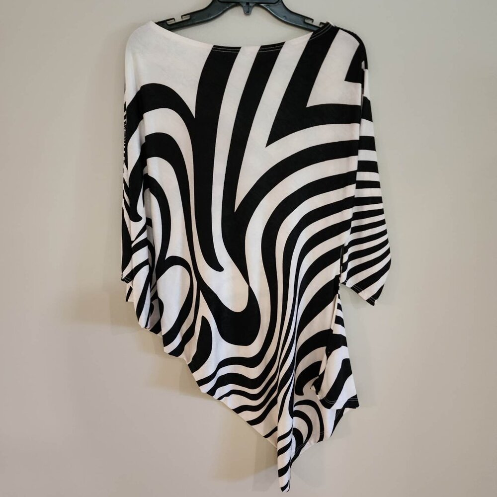 Kanvas Bat Wing Top - Picture 5 of 7